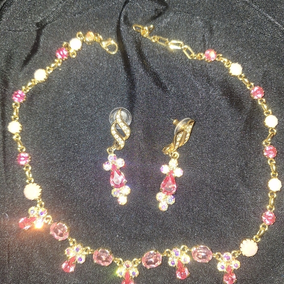 NECKLACE AND EARRING SET yellow gold pink/white crystal Suzanne Bjontegard 18in - Picture 2 of 6